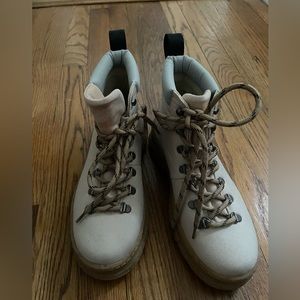 Like New Thesus / Alice & Whittles 37 Hiking Boots